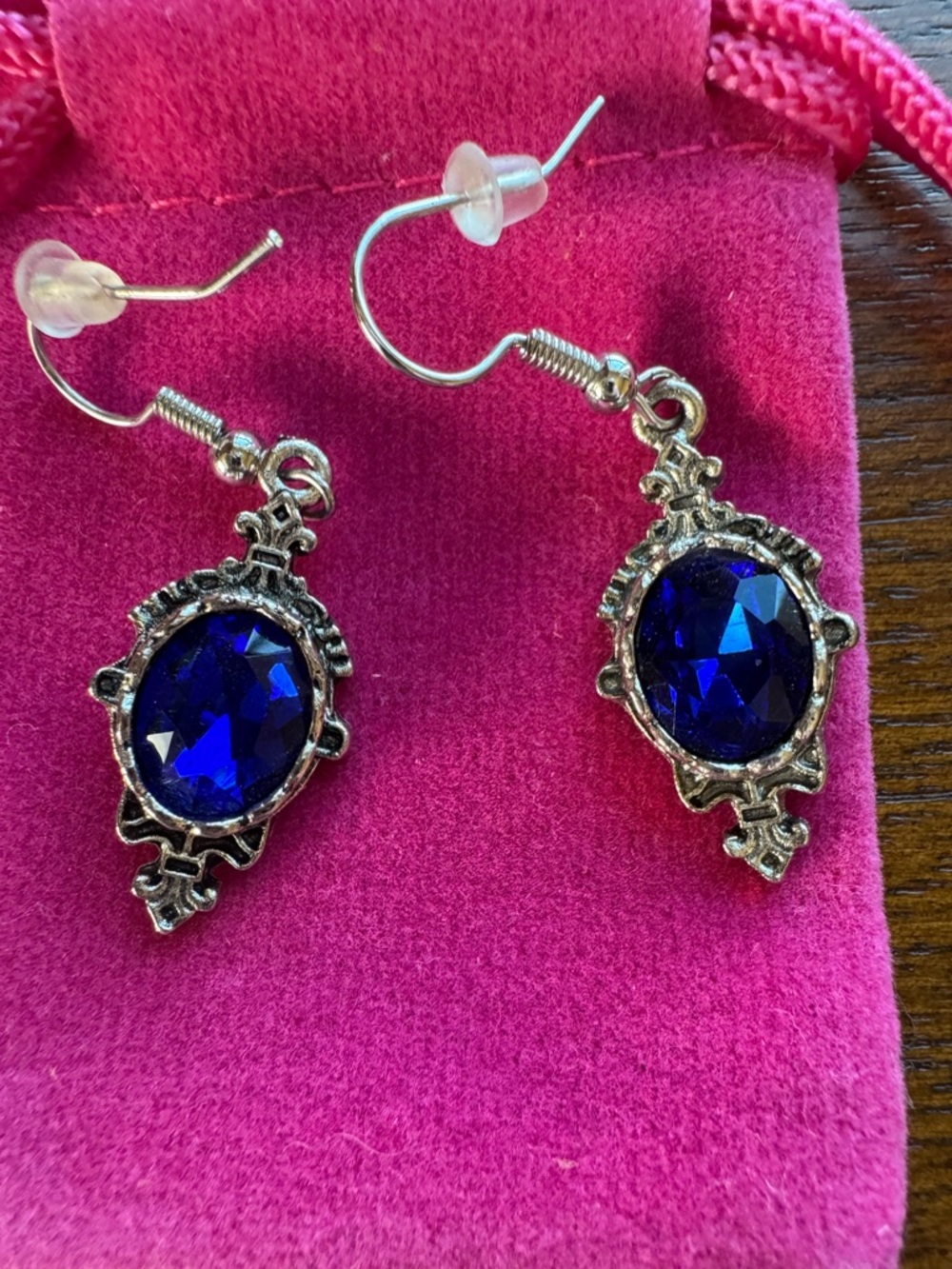Sapphire Blue Vintage Style Glass/Crystal Dangle Earrings